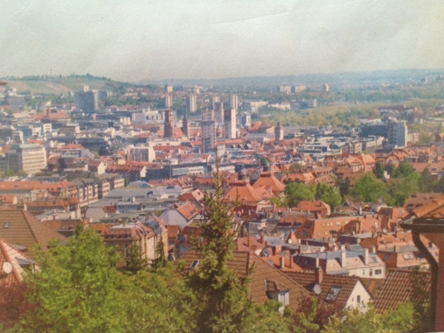 Blick über Stuttgart 3-4 Zmmer Wohnung mit Garten an der alten Weinsteige